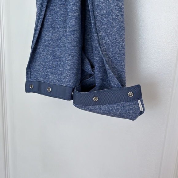 Lululemon light blue infinity wrap scarf with snaps, like new - Picture 3 of 4